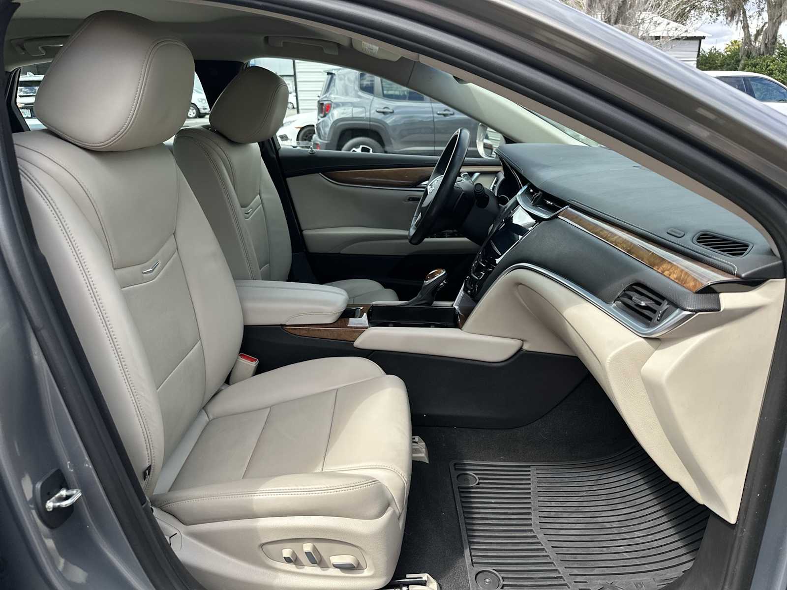 Thumbnail: 2019 Cadillac XTS - 19