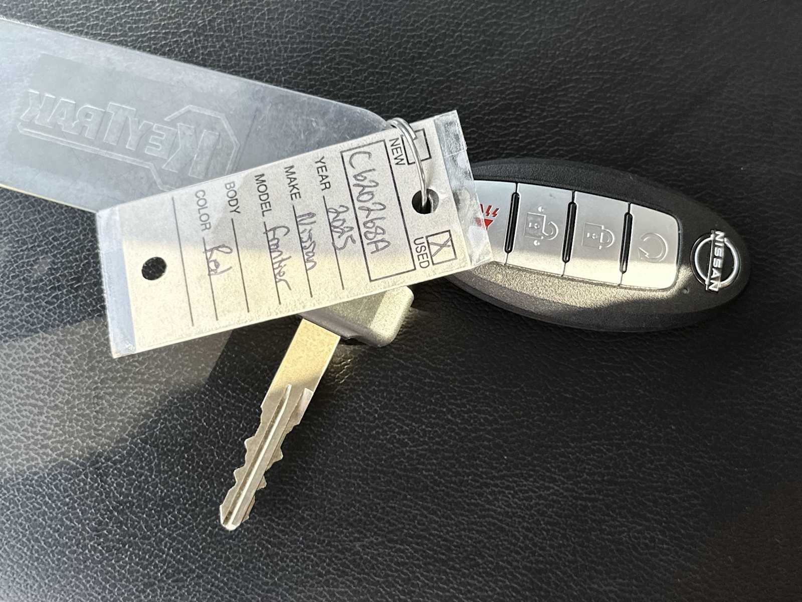 Thumbnail: 2025 Nissan Frontier - 26