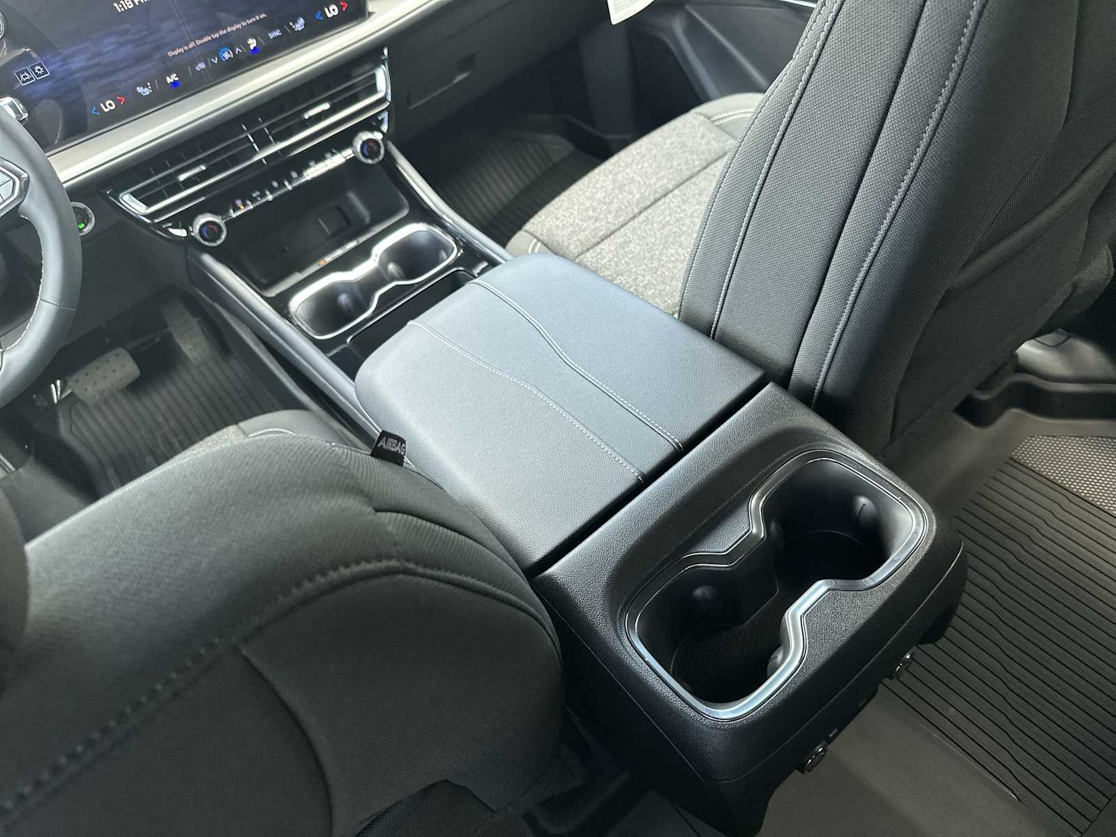 Thumbnail: 2026 Chevrolet Traverse - 21