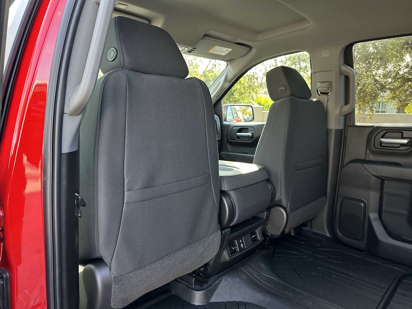 Thumbnail: 2026 Chevrolet Silverado 1500 - 16