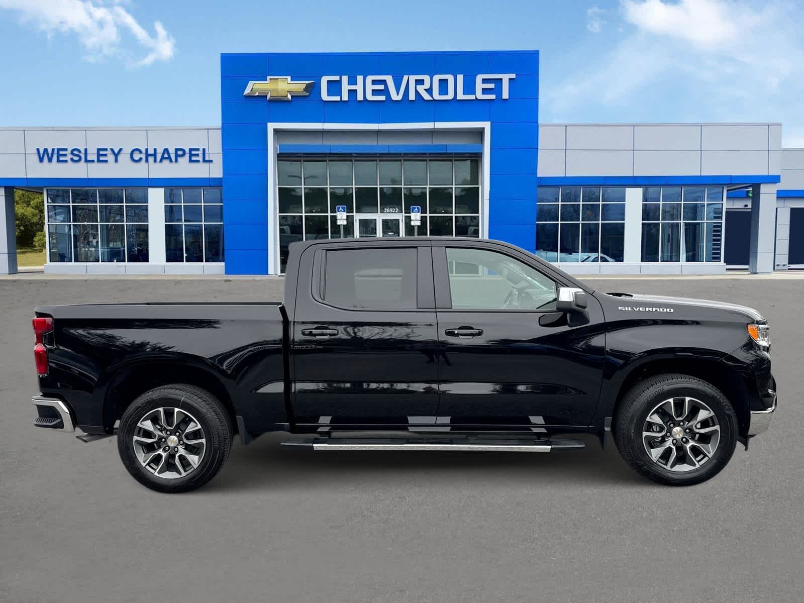 2025 Chevrolet Silverado 1500 LT 9