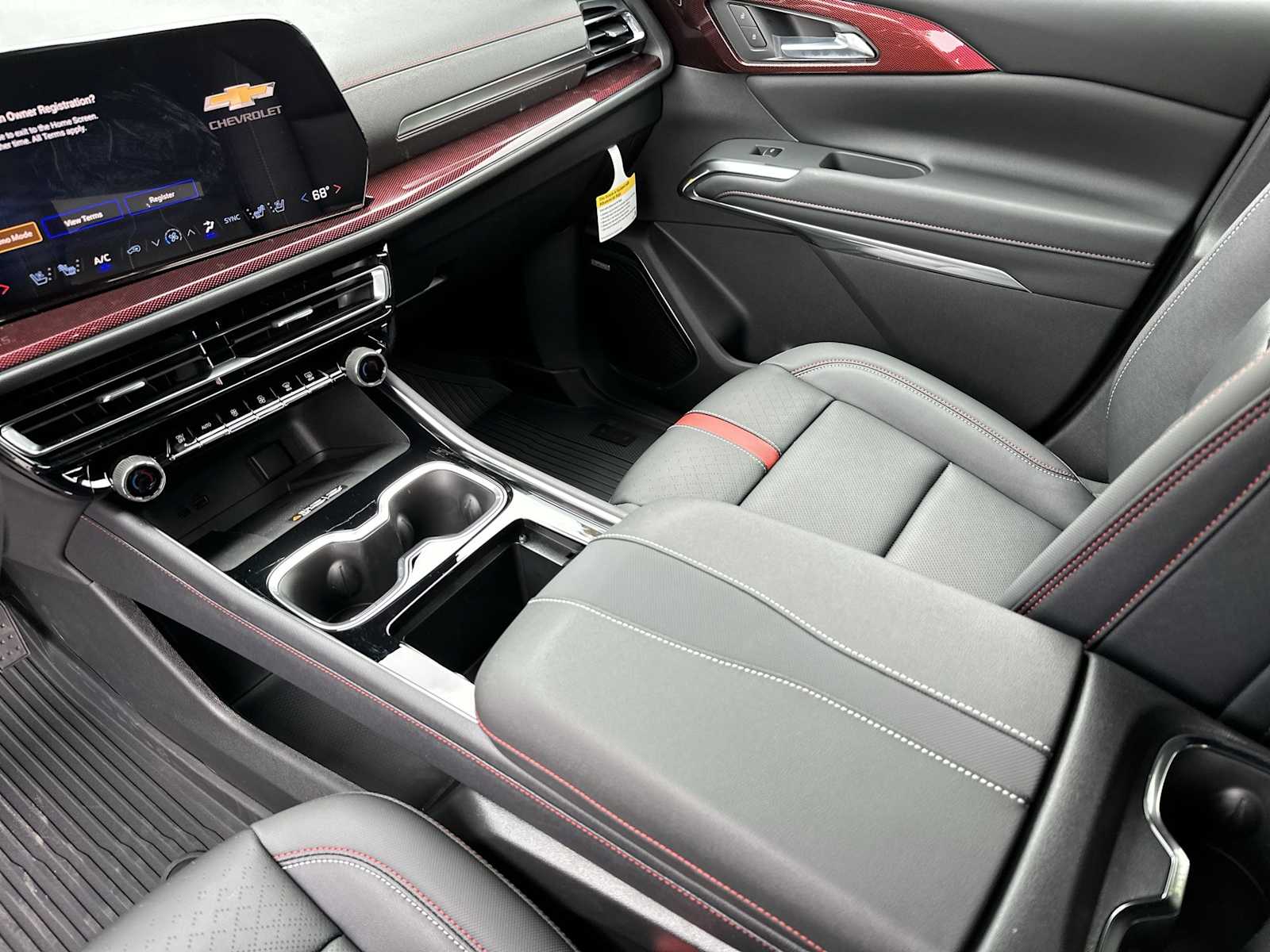 Thumbnail: 2026 Chevrolet Traverse - 22