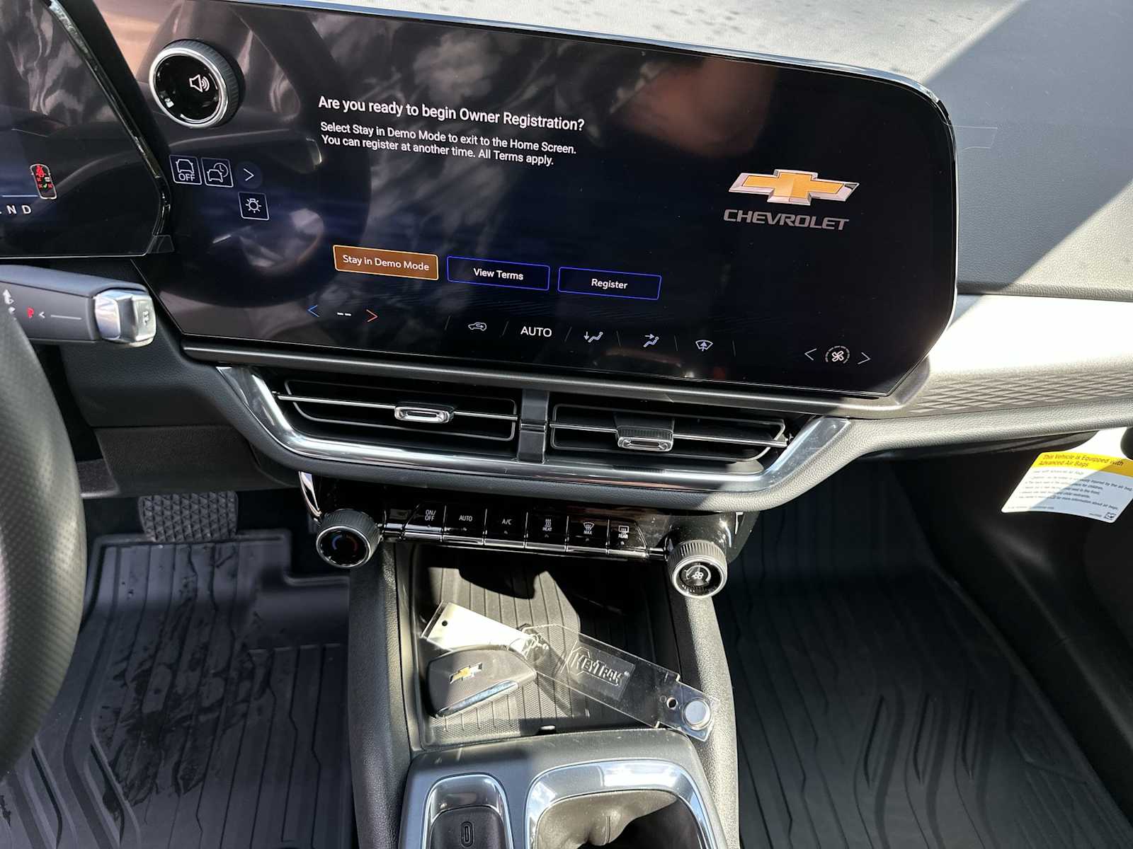 Thumbnail: 2026 Chevrolet Equinox - 21