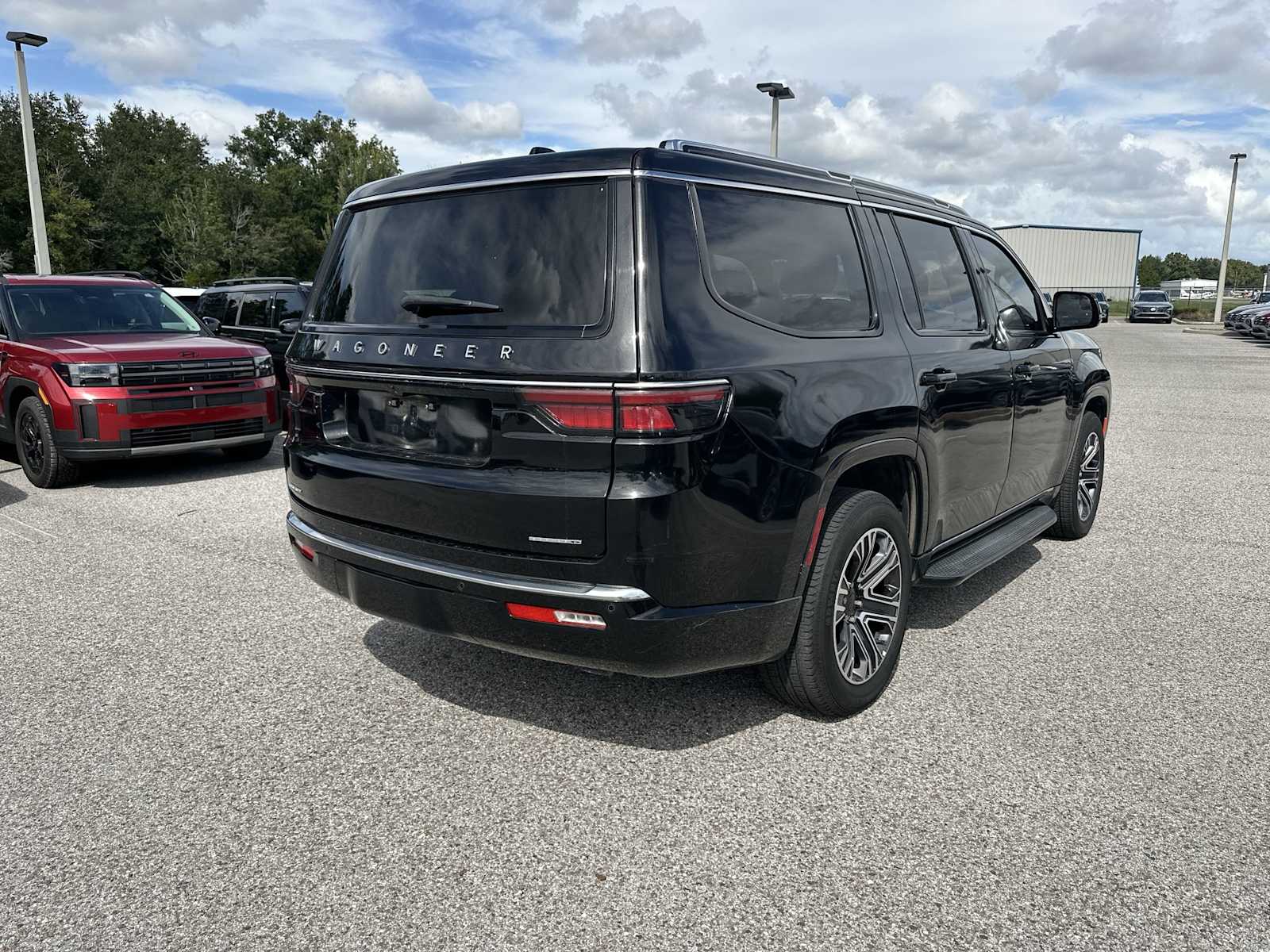 Thumbnail: 2023 Jeep Wagoneer - 6