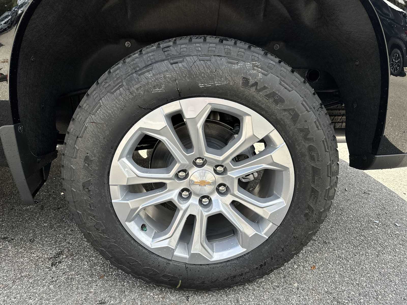 Thumbnail: 2026 Chevrolet Silverado 1500 - 12