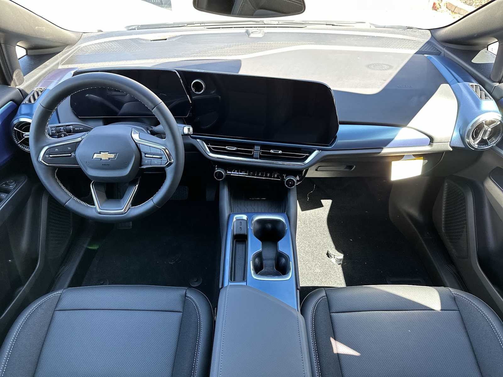 Thumbnail: 2026 Chevrolet Equinox - 14