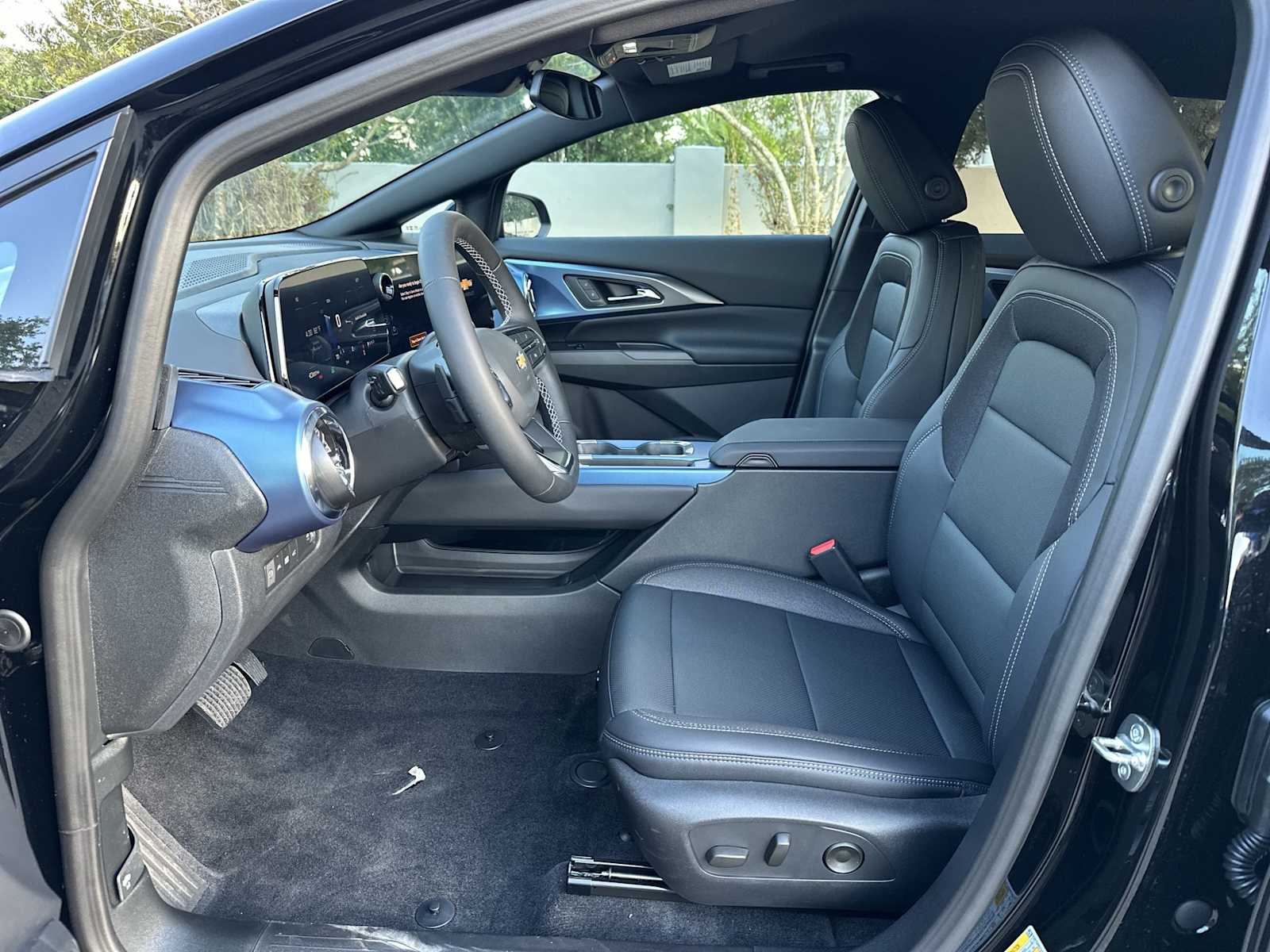 Thumbnail: 2026 Chevrolet Equinox - 15