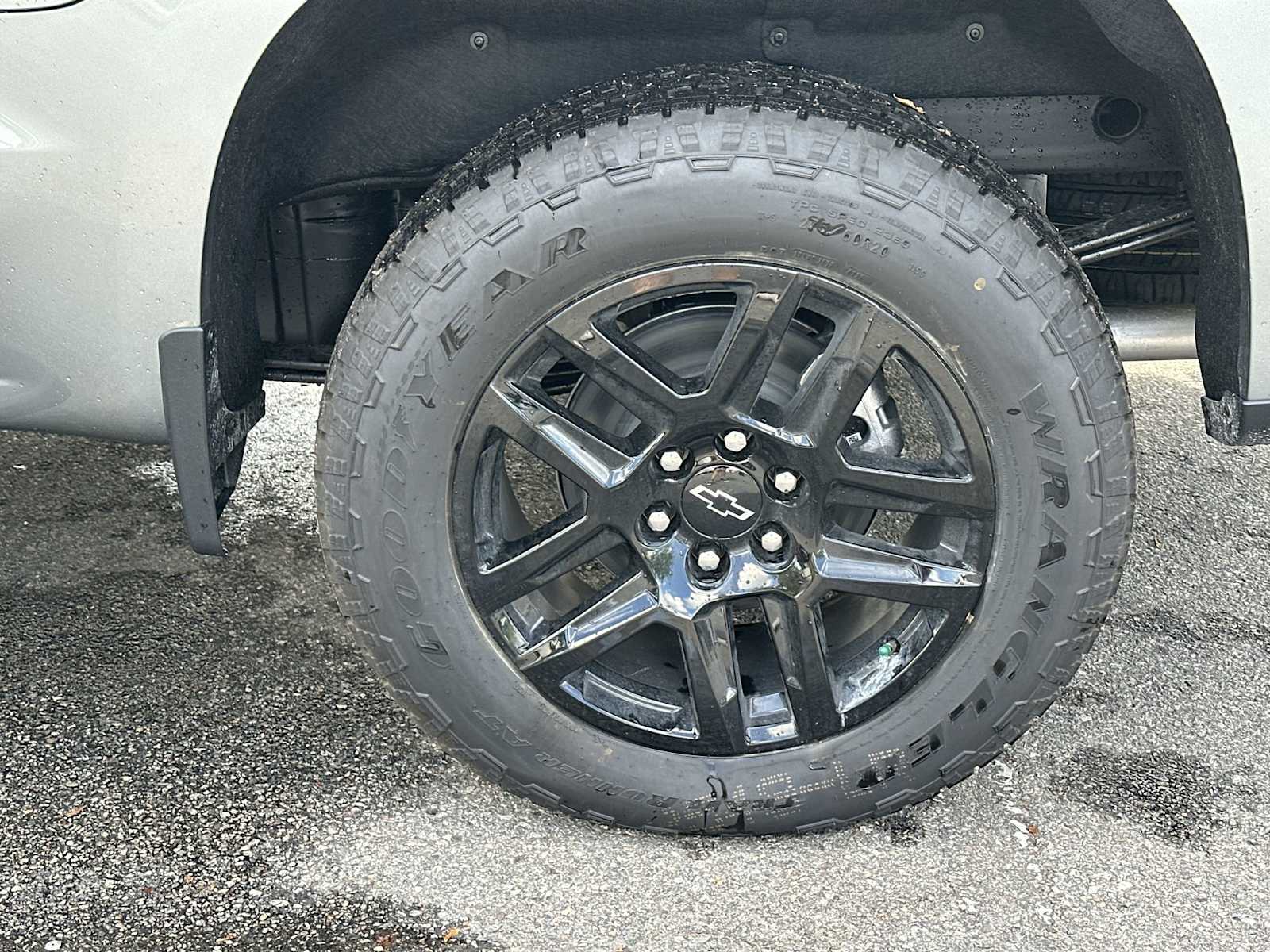 Thumbnail: 2026 Chevrolet Silverado 1500 - 12