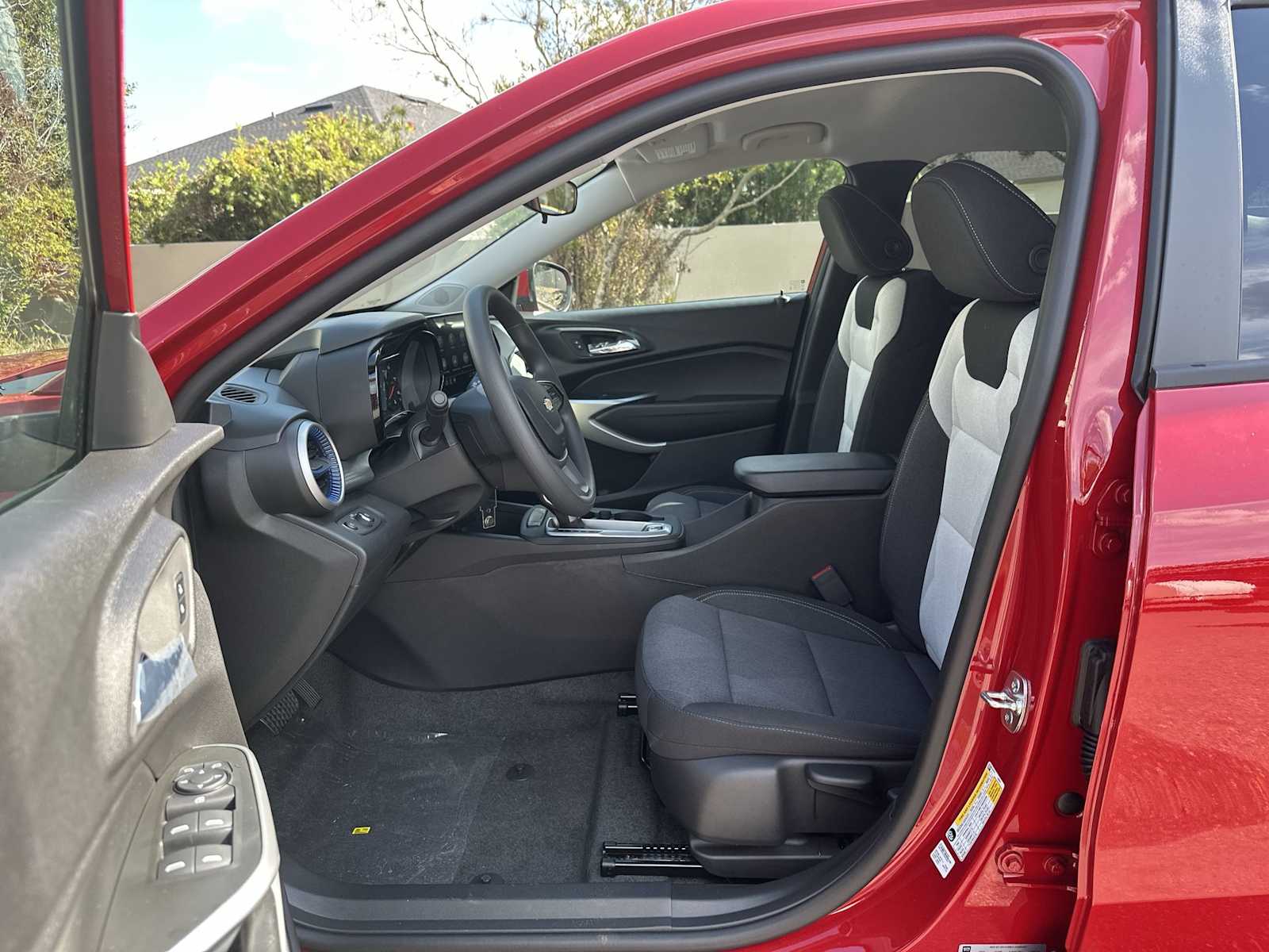 Thumbnail: 2026 Chevrolet Trax - 2