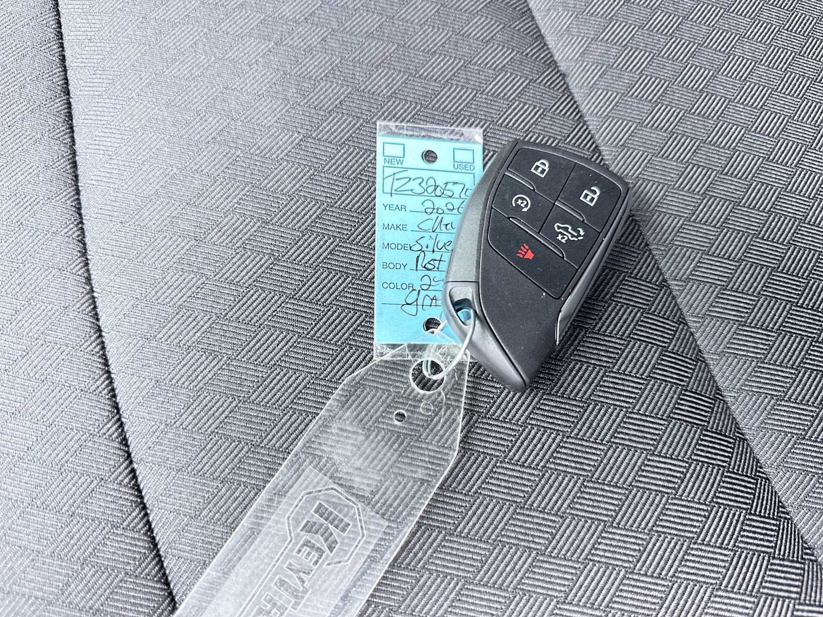 Thumbnail: 2026 Chevrolet Silverado 1500 - 26