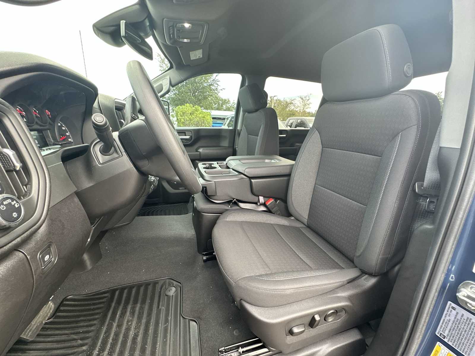 Thumbnail: 2025 Chevrolet Silverado 2500 - 15