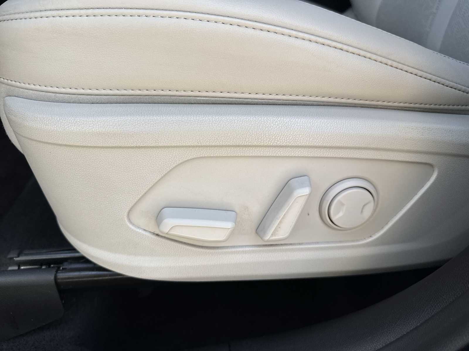 2023 Kia Sorento EX 21