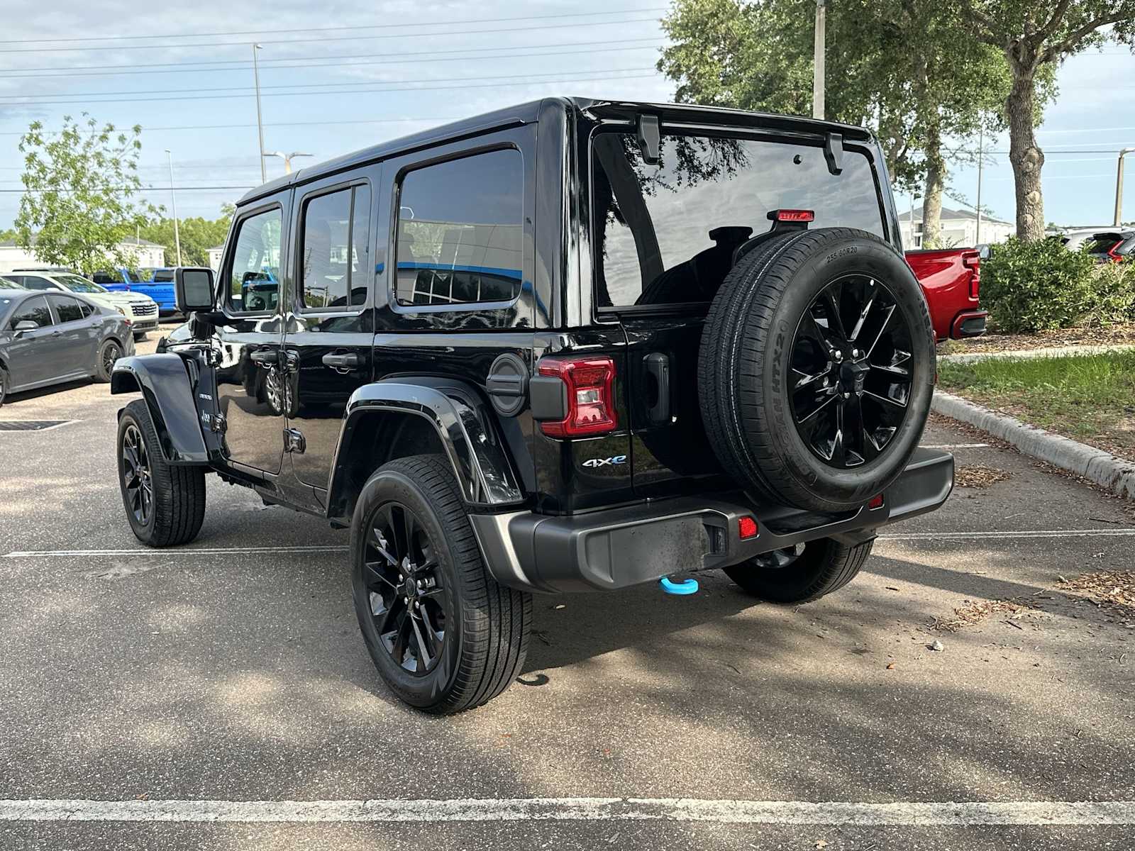 2024 Jeep Wrangler Sahara 4