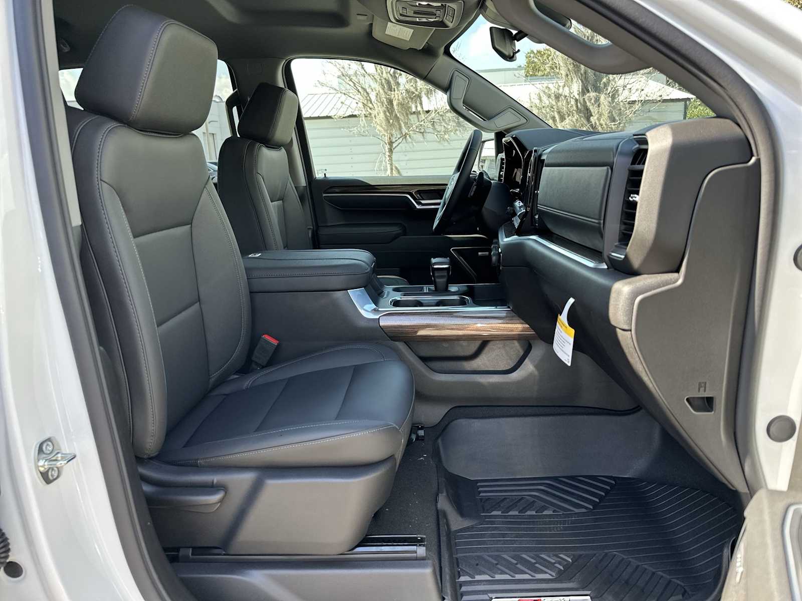 Thumbnail: 2026 Chevrolet Silverado 1500 - 19