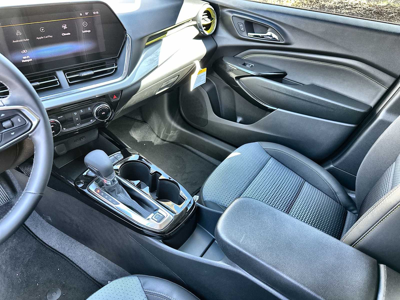 Thumbnail: 2026 Chevrolet Trax - 21