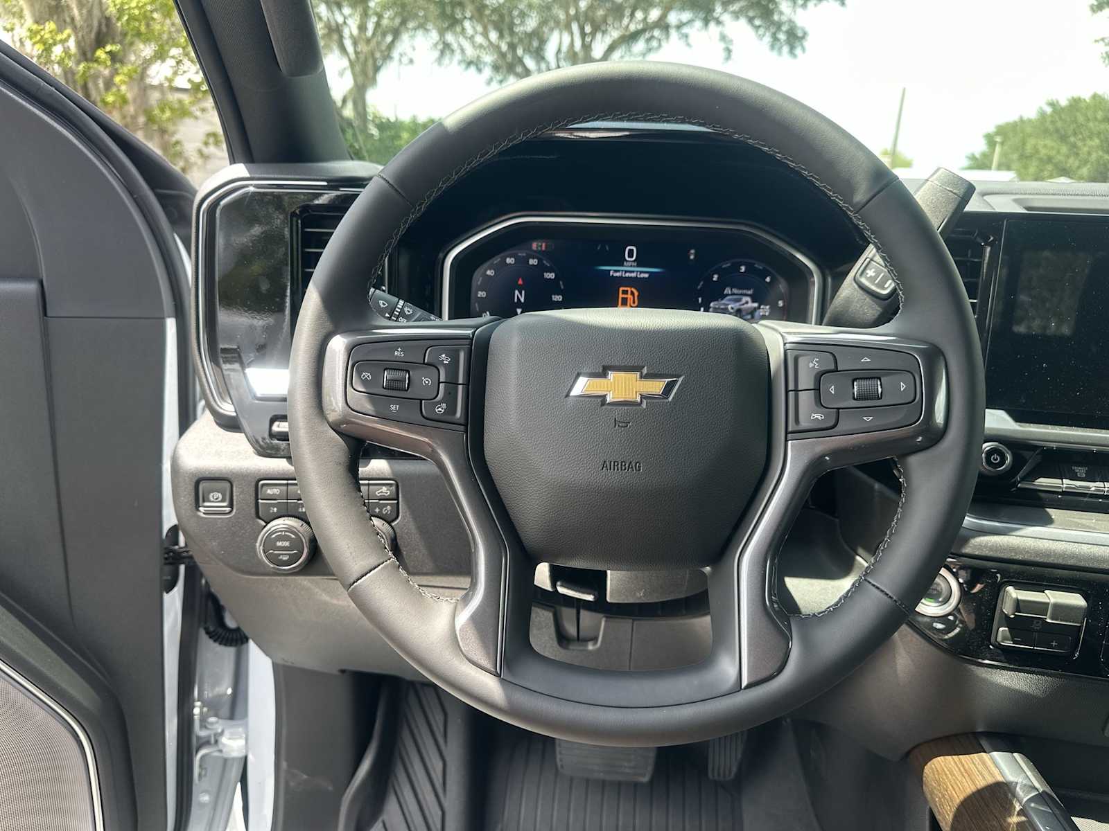 Thumbnail: 2026 Chevrolet Silverado 2500 - 20