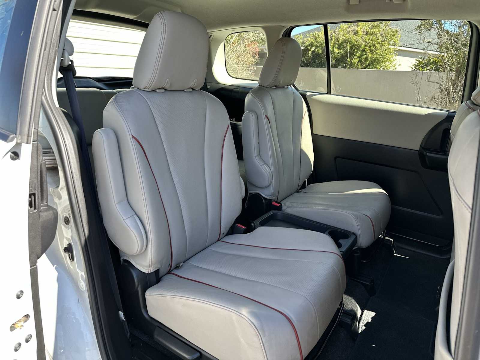 Thumbnail: 2012 Mazda Mazda5 - 18