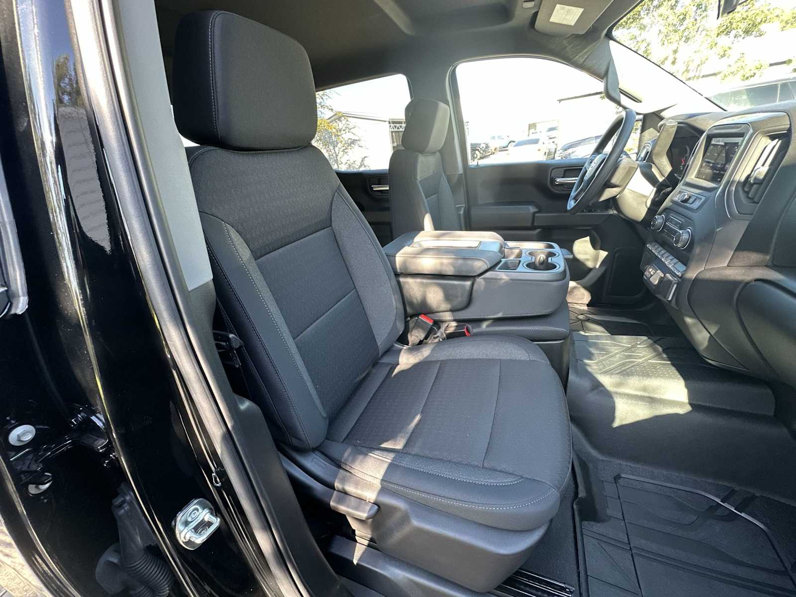 Thumbnail: 2026 Chevrolet Silverado 1500 - 19