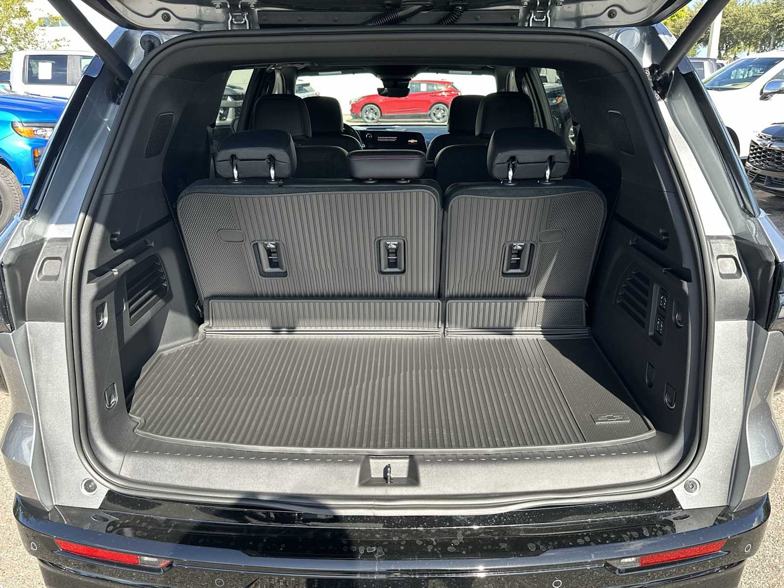 Thumbnail: 2026 Chevrolet Traverse - 25