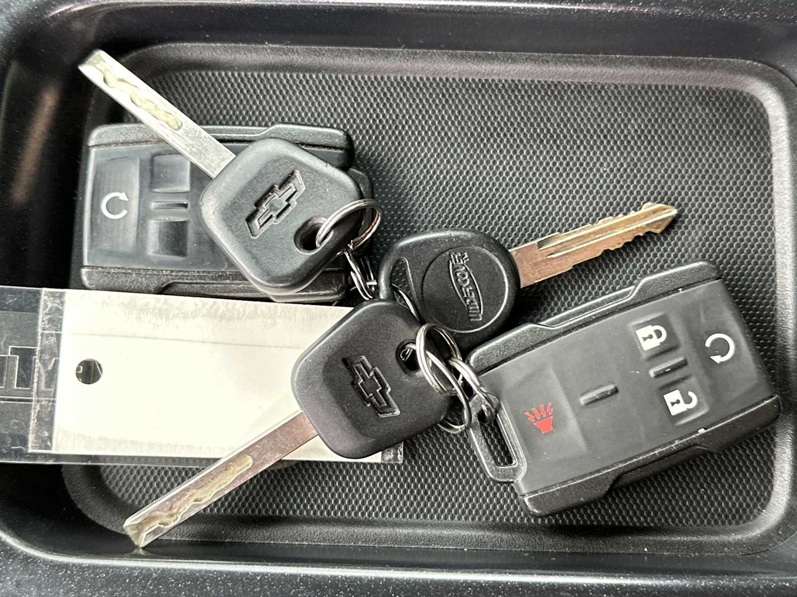 Thumbnail: 2017 Chevrolet Silverado 1500 - 26