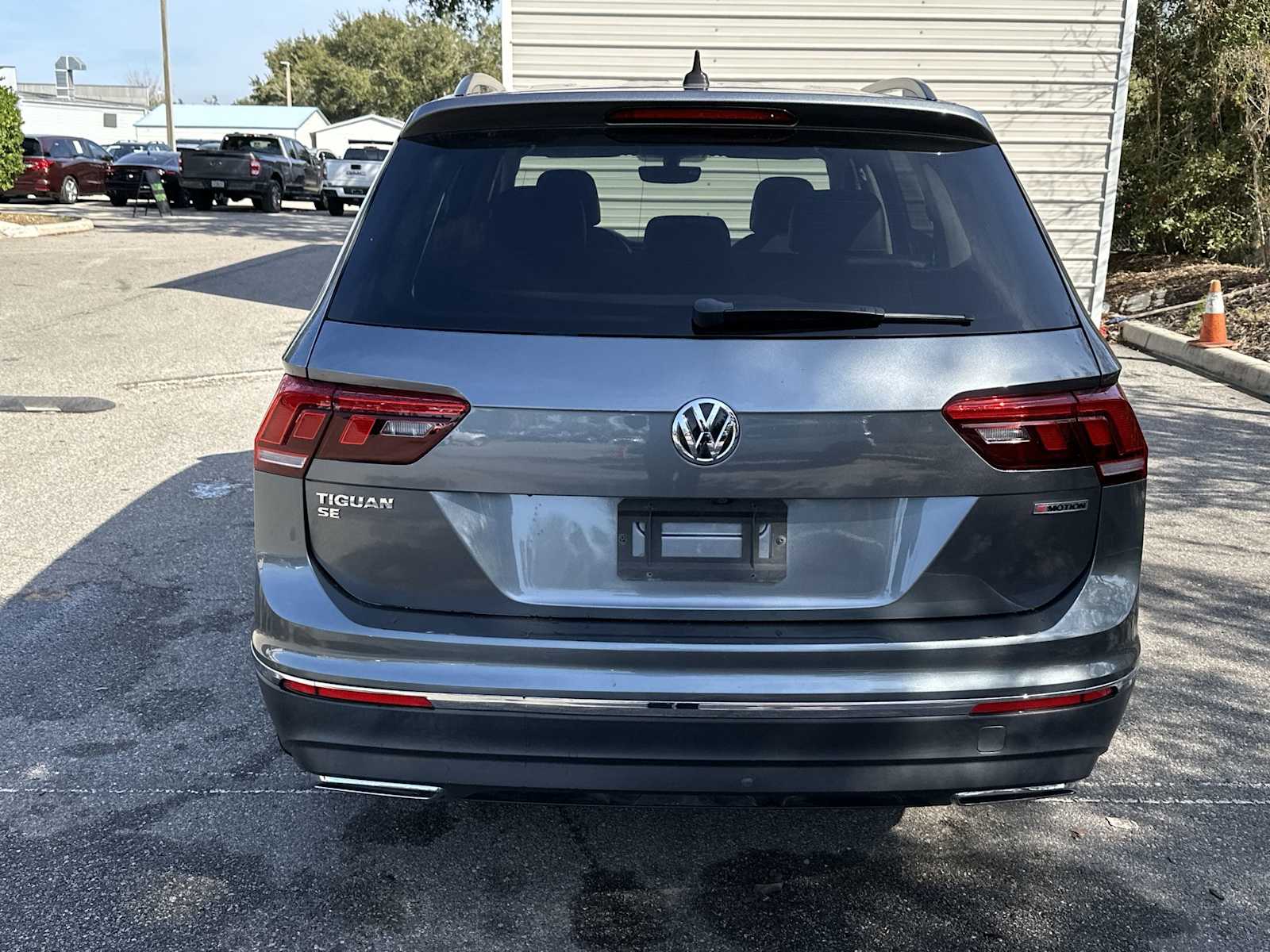Thumbnail: 2021 Volkswagen Tiguan - 5