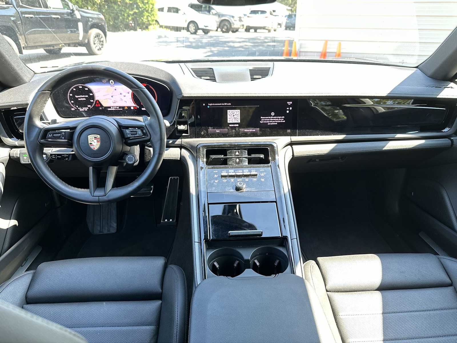 Thumbnail: 2025 Porsche Panamera - 14