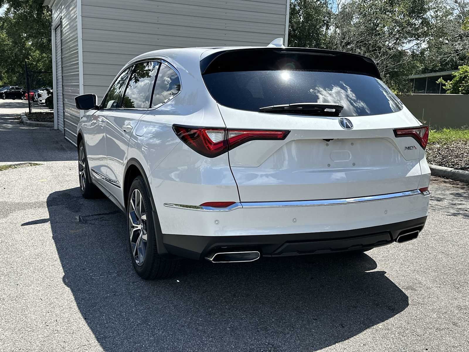 Thumbnail: 2023 Acura MDX - 4
