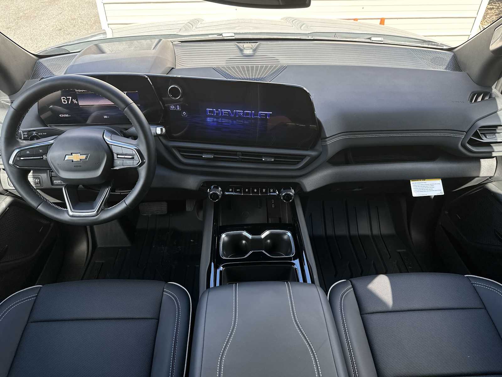 Thumbnail: 2026 Chevrolet Silverado EV - 14