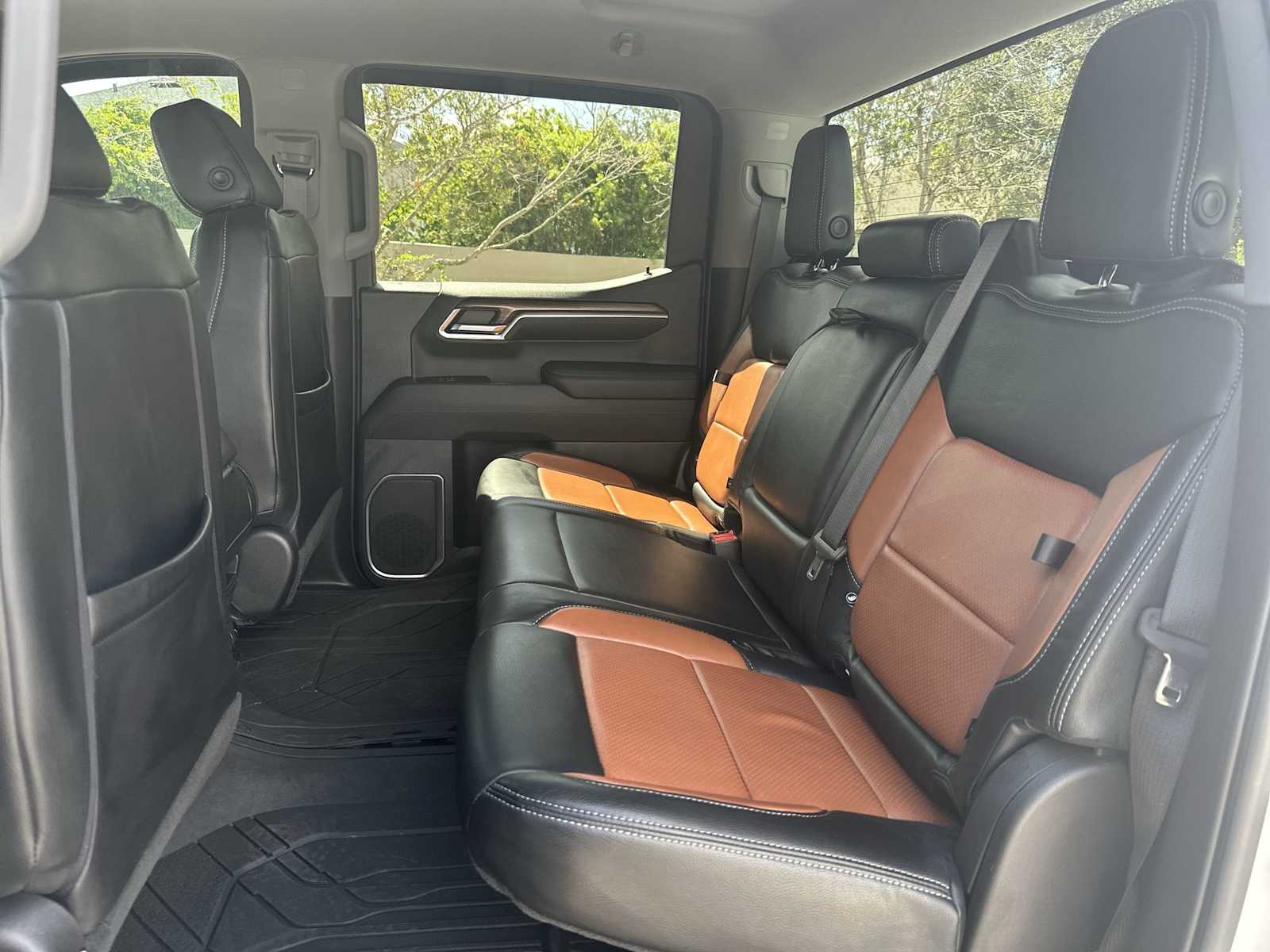 Thumbnail: 2023 Chevrolet Silverado 1500 - 17