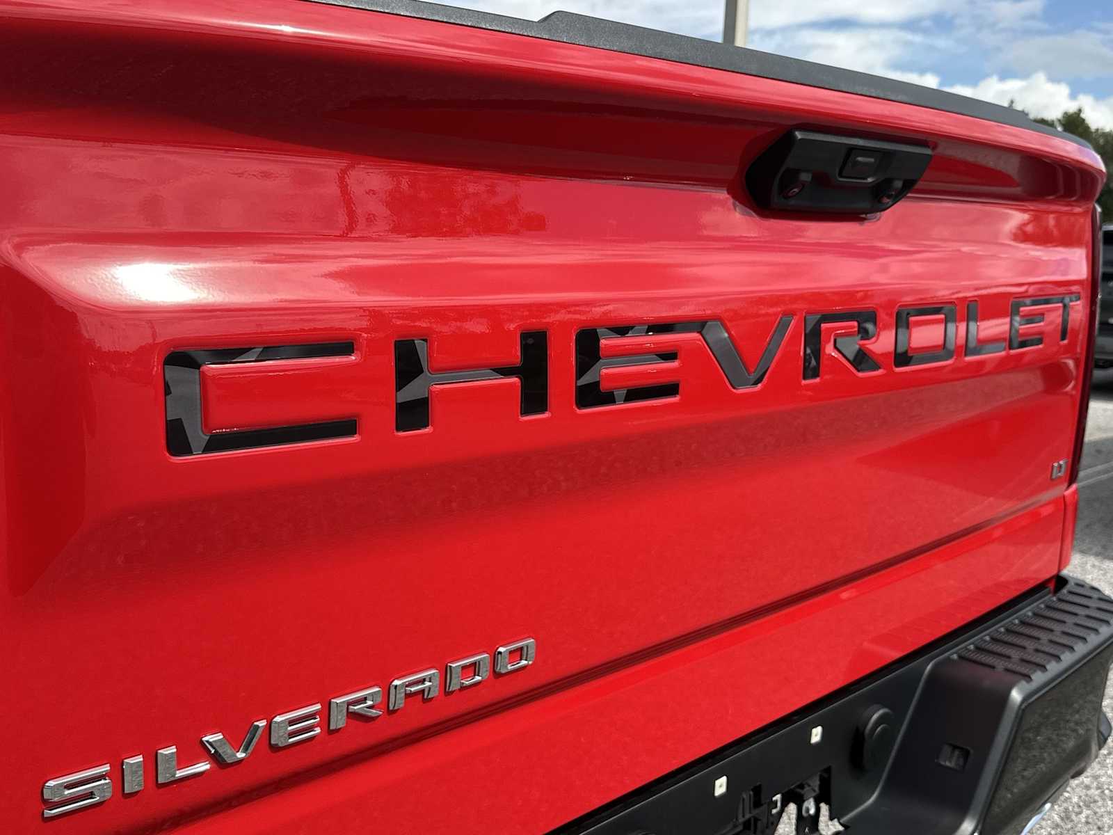 Thumbnail: 2024 Chevrolet Silverado 1500 - 10