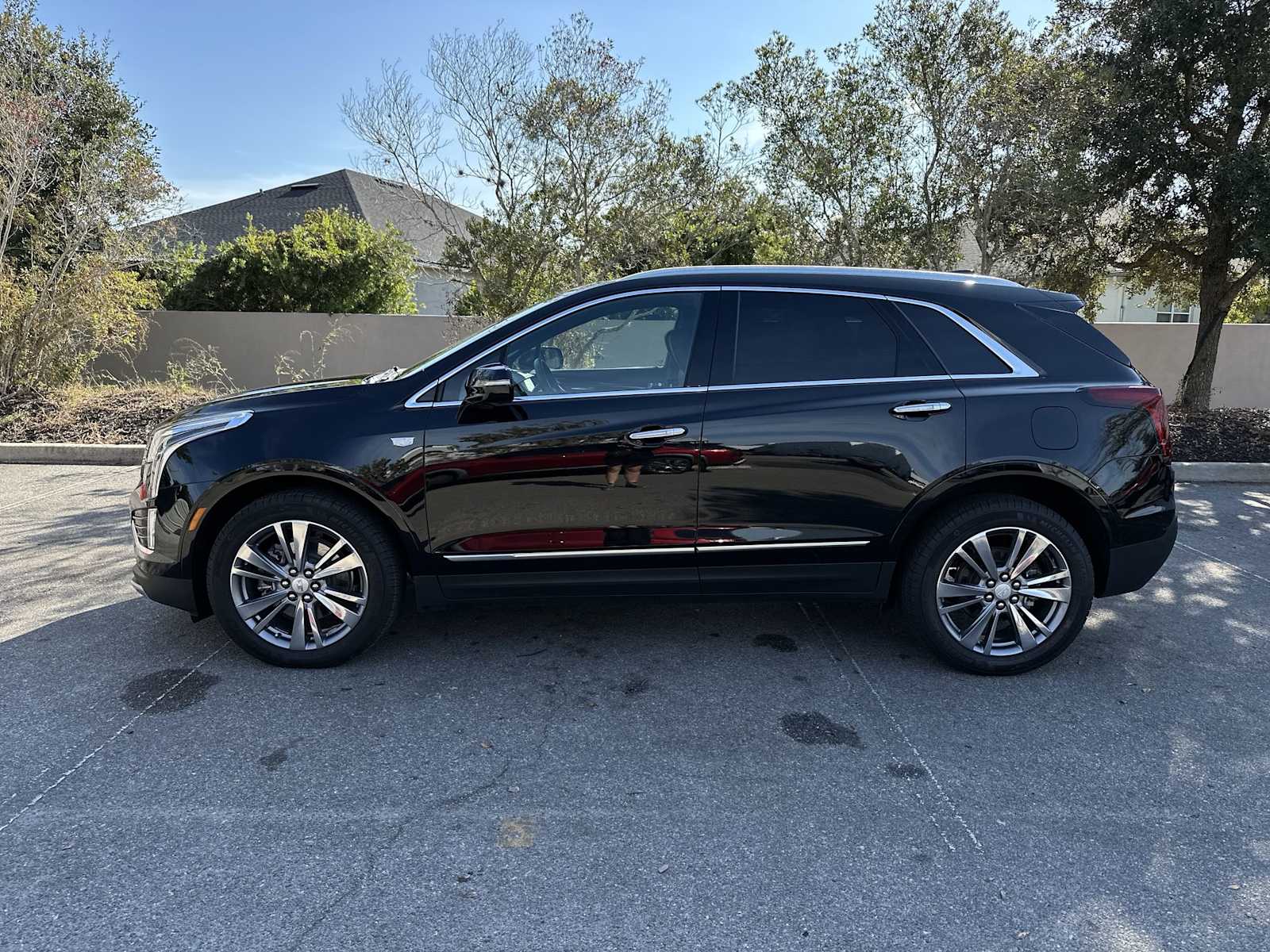 Thumbnail: 2025 Cadillac XT5 - 3