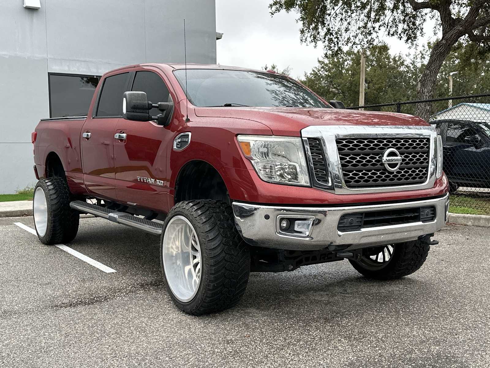 Thumbnail: 2017 Nissan Titan - 8