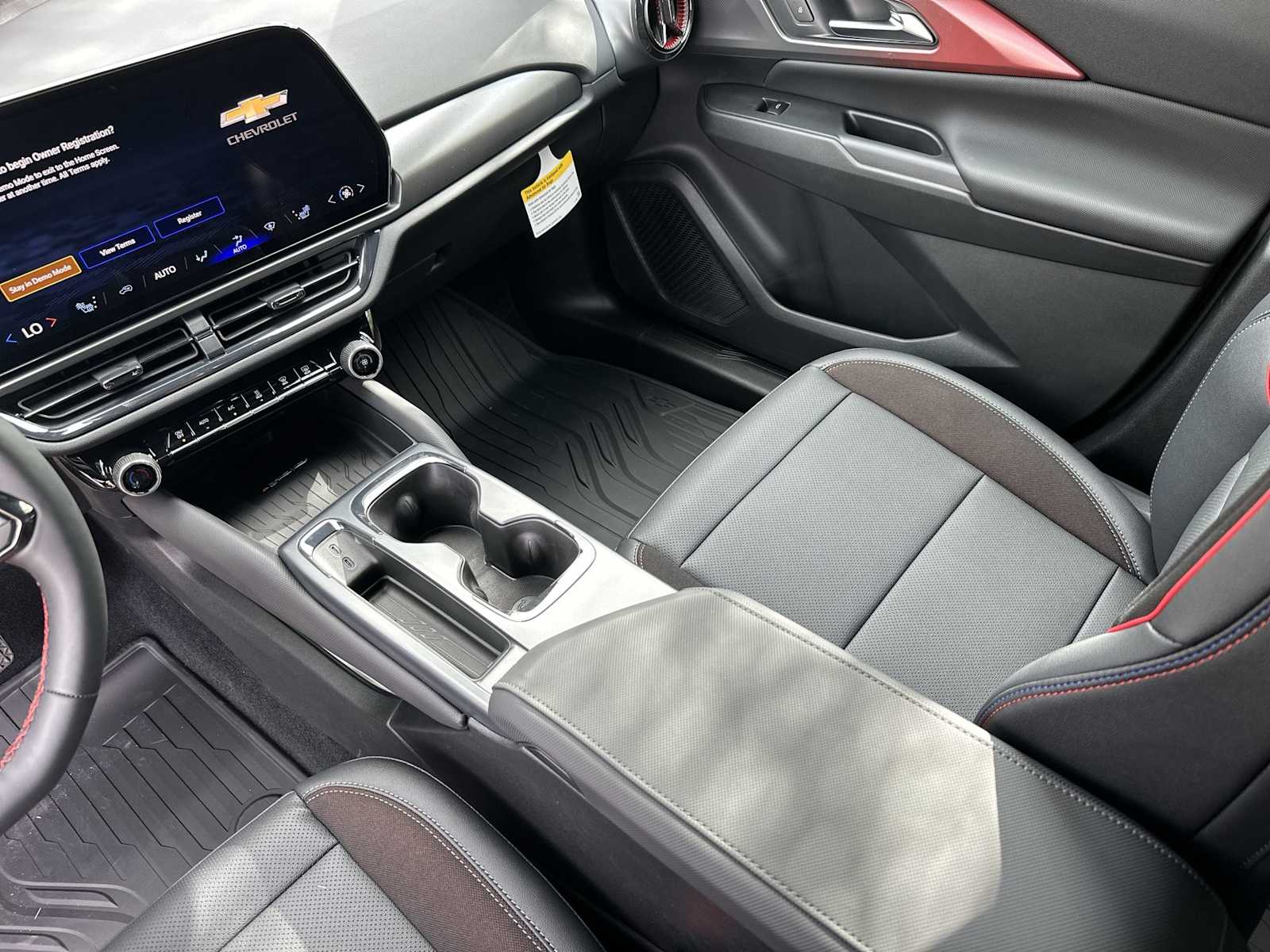 Thumbnail: 2026 Chevrolet Equinox - 22