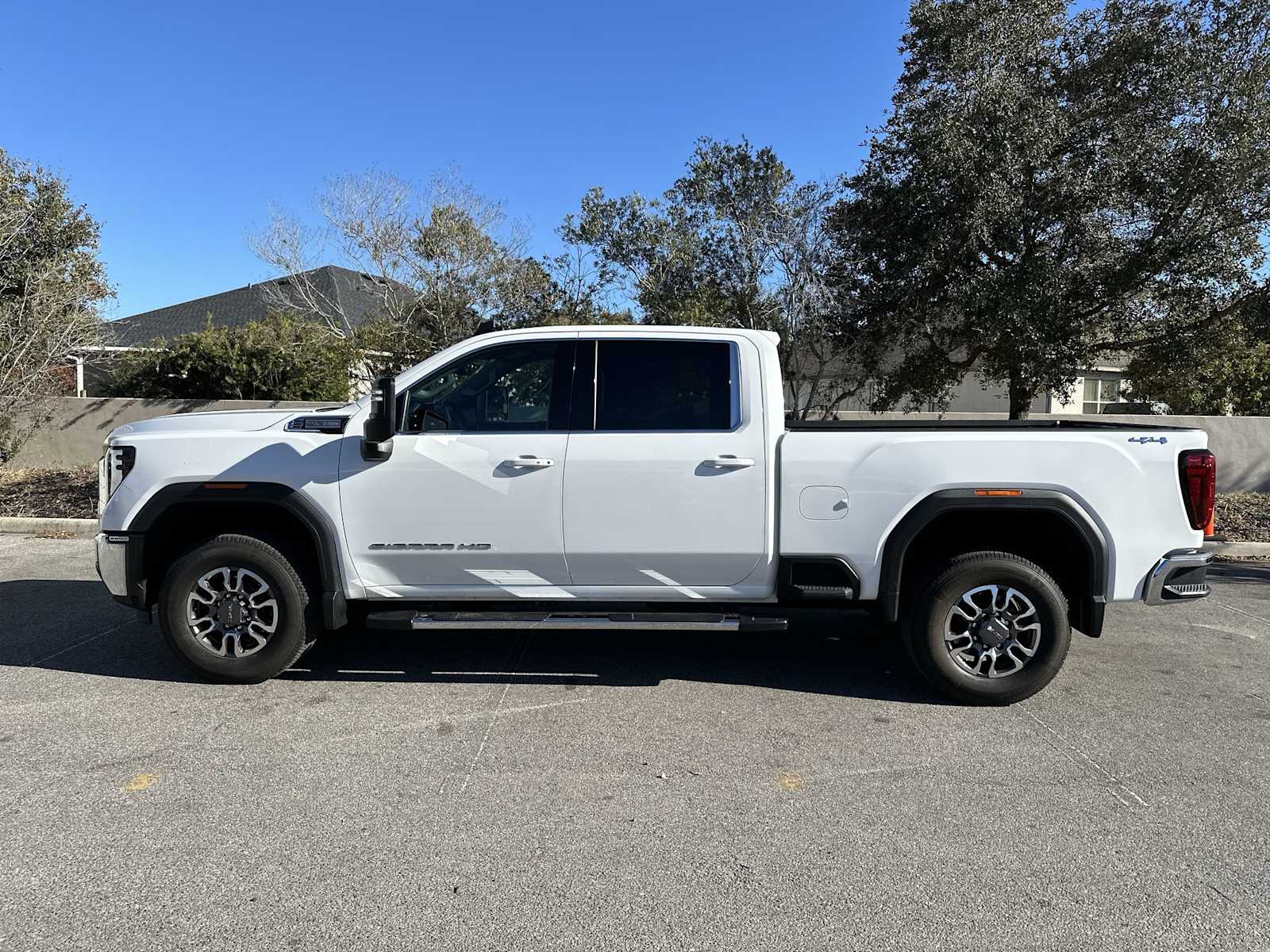 Thumbnail: 2024 GMC Sierra 2500 - 3