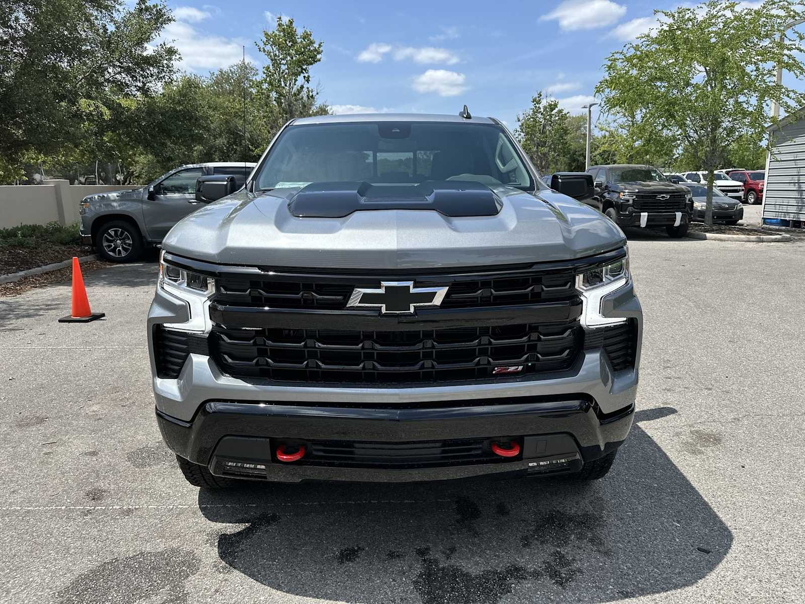 Thumbnail: 2026 Chevrolet Silverado 1500 - 9