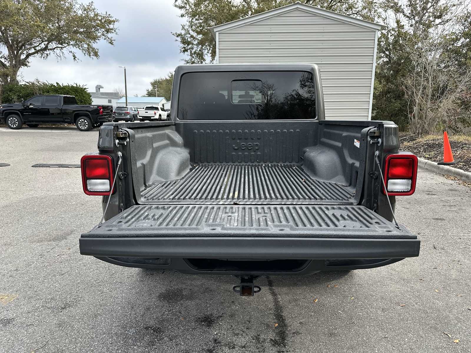 Thumbnail: 2024 Jeep Gladiator - 25