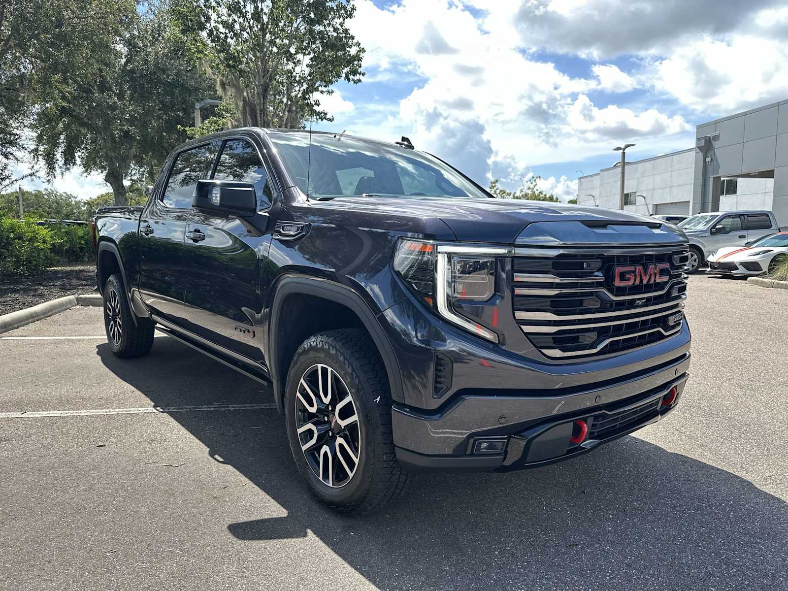 Thumbnail: 2023 GMC Sierra 1500 - 8
