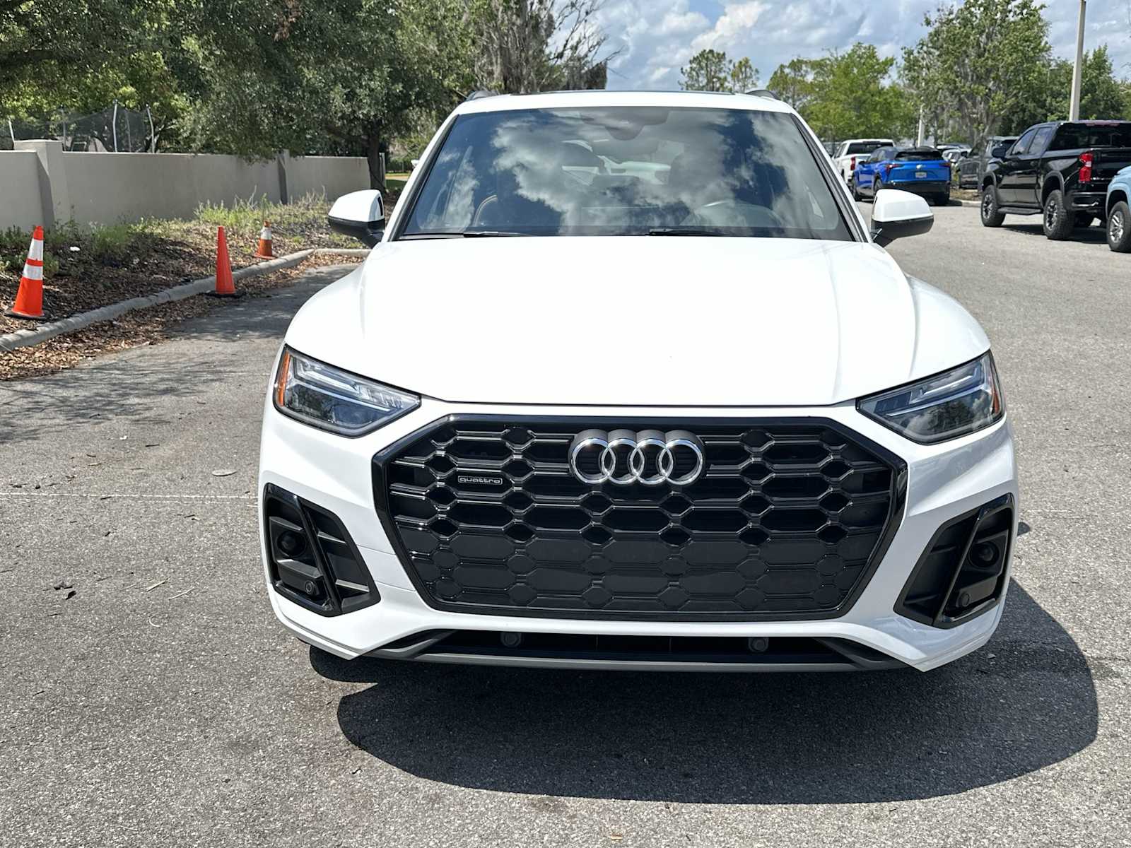 Thumbnail: 2025 Audi Q5 - 9