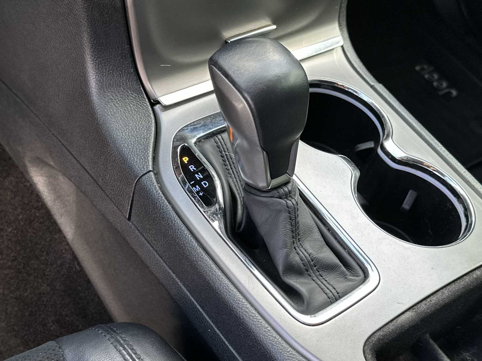 Thumbnail: 2018 Jeep Grand Cherokee - 23