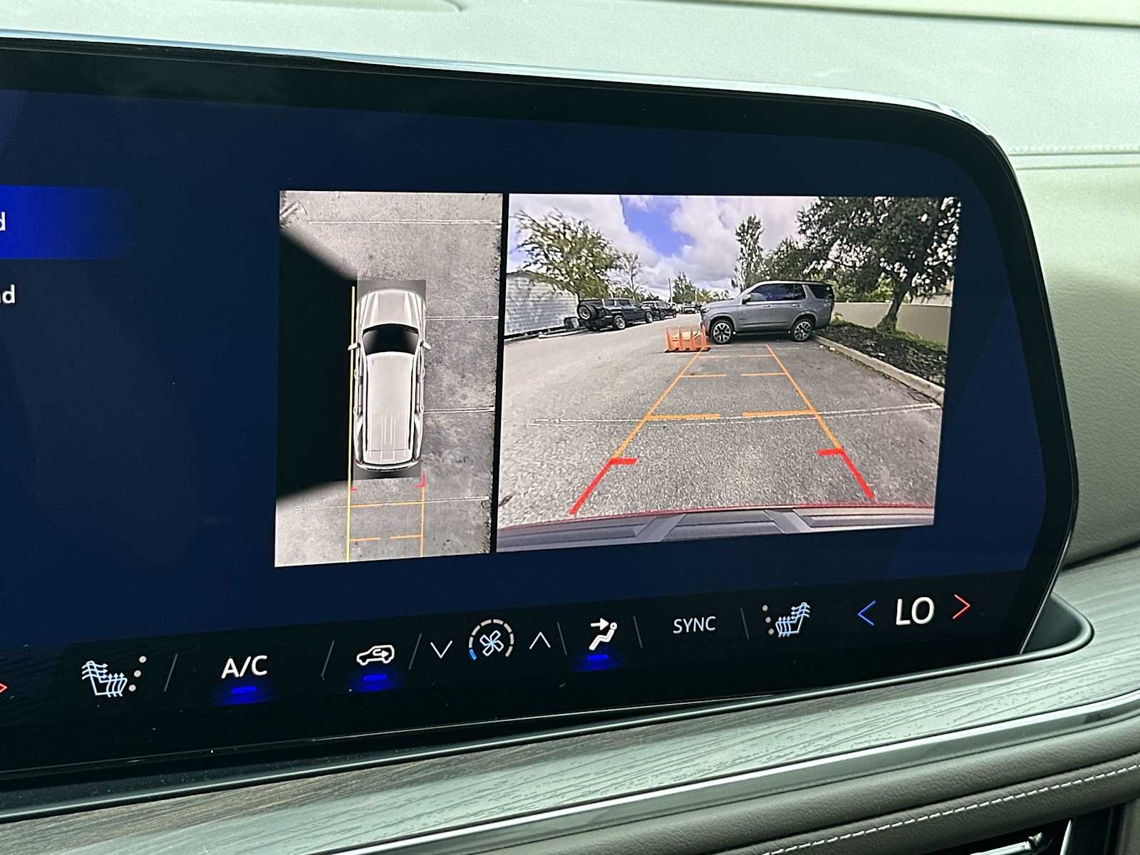 Thumbnail: 2026 Chevrolet Tahoe - 22