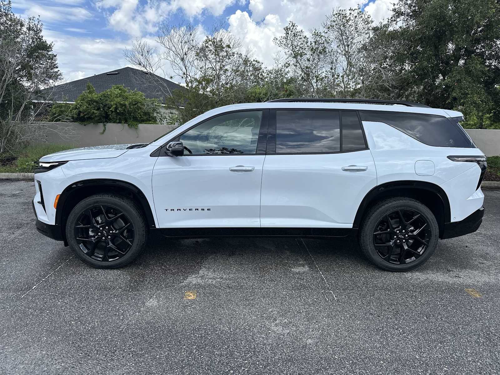 Thumbnail: 2026 Chevrolet Traverse - 3