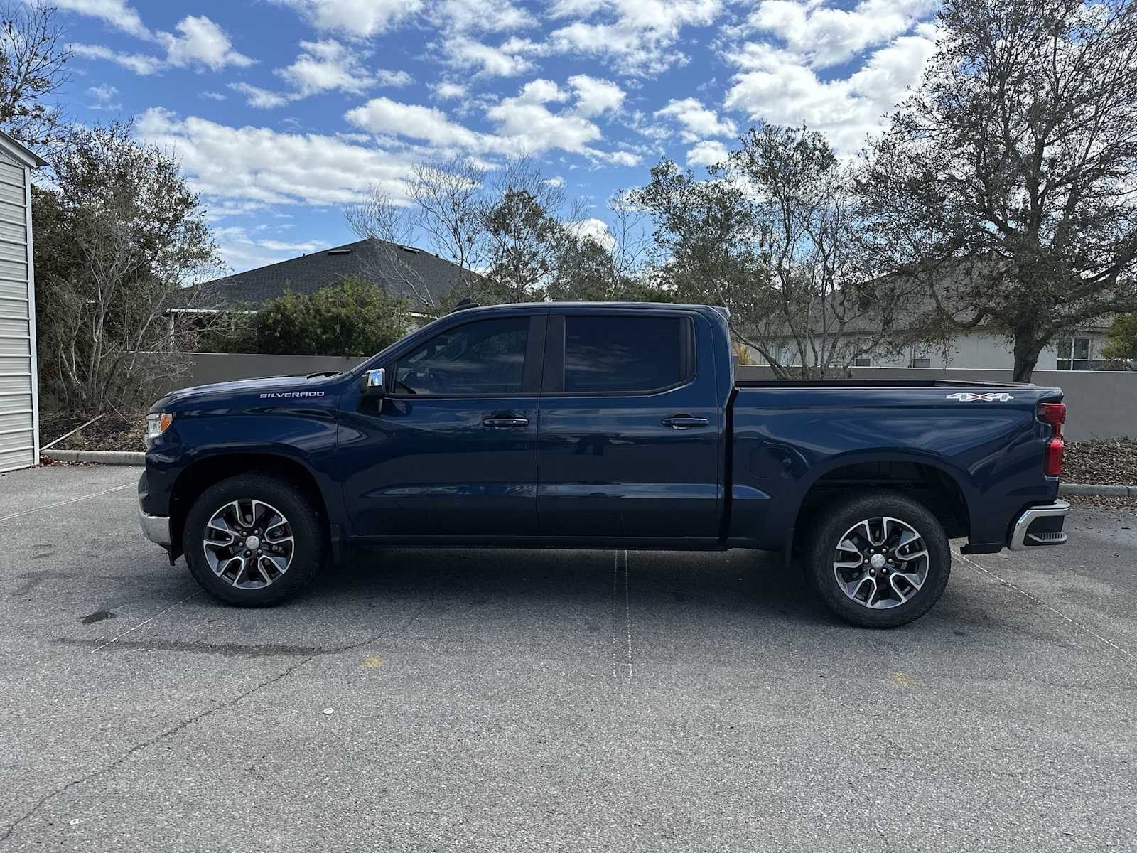Thumbnail: 2023 Chevrolet Silverado 1500 - 3