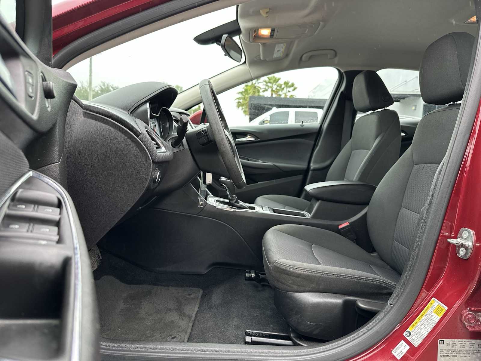 Thumbnail: 2018 Chevrolet Cruze - 2