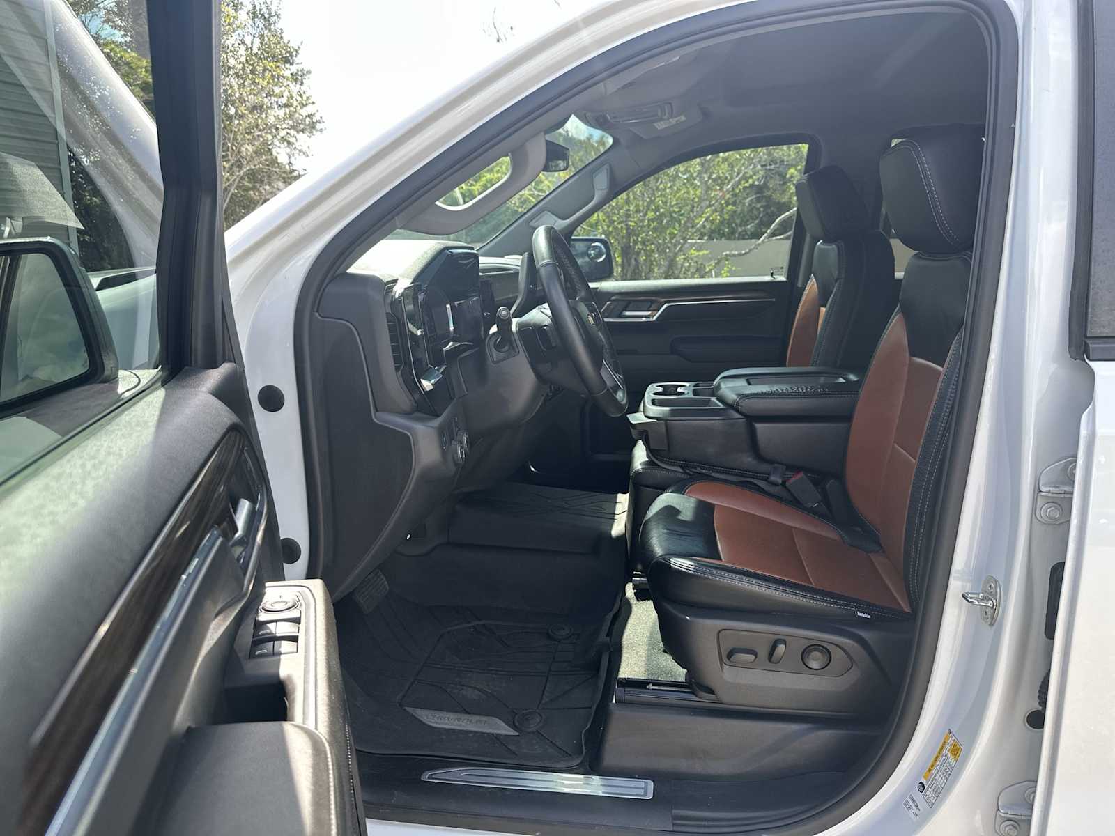 Thumbnail: 2023 Chevrolet Silverado 1500 - 2