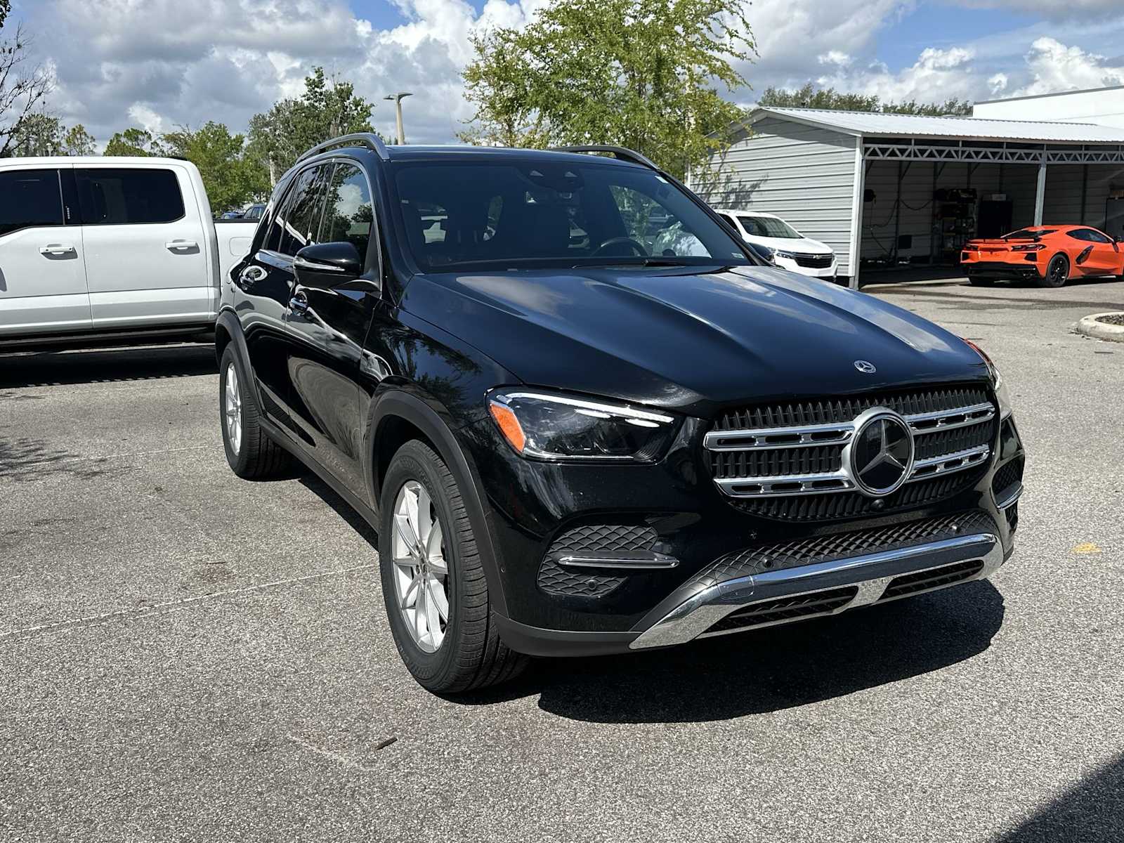 Thumbnail: 2025 Mercedes-Benz GLE - 8