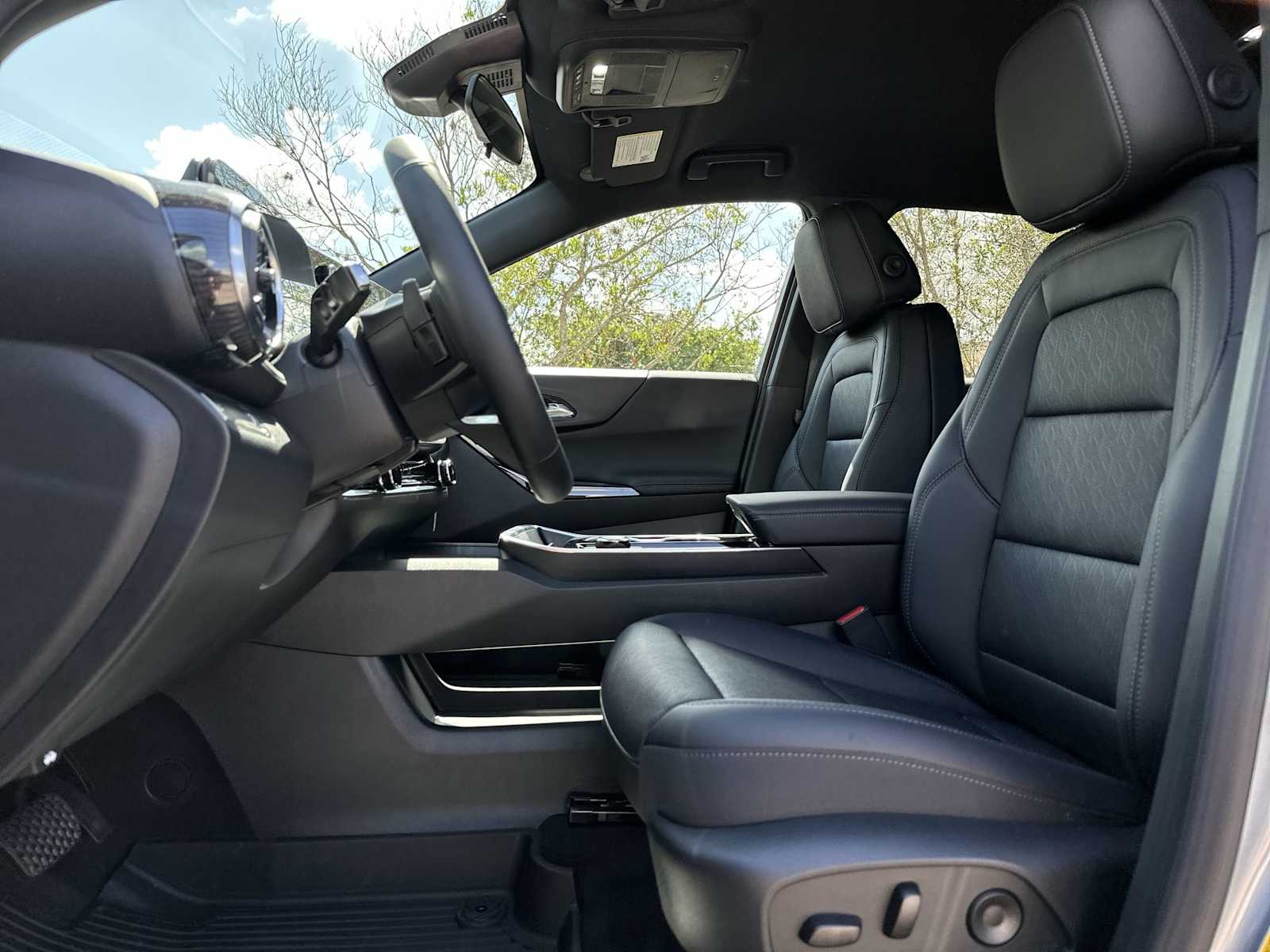 Thumbnail: 2026 Chevrolet Equinox - 15