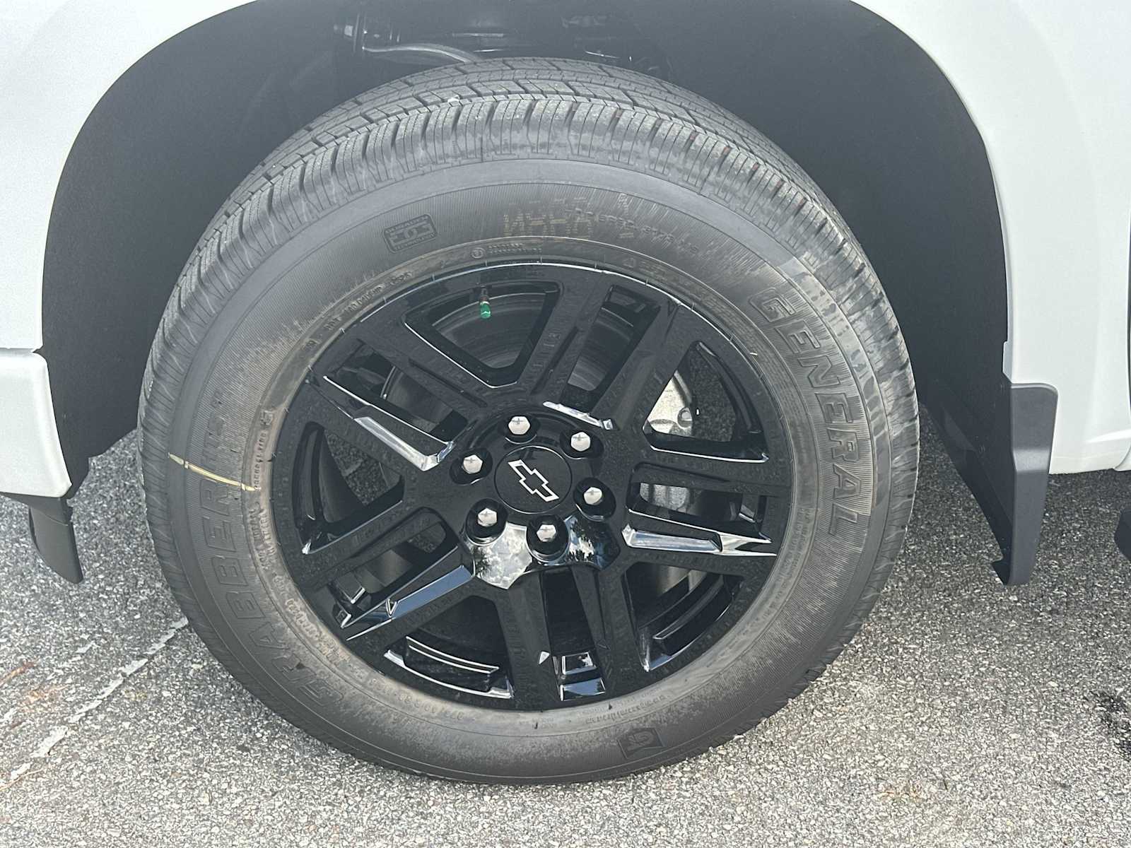 Thumbnail: 2026 Chevrolet Silverado 1500 - 12