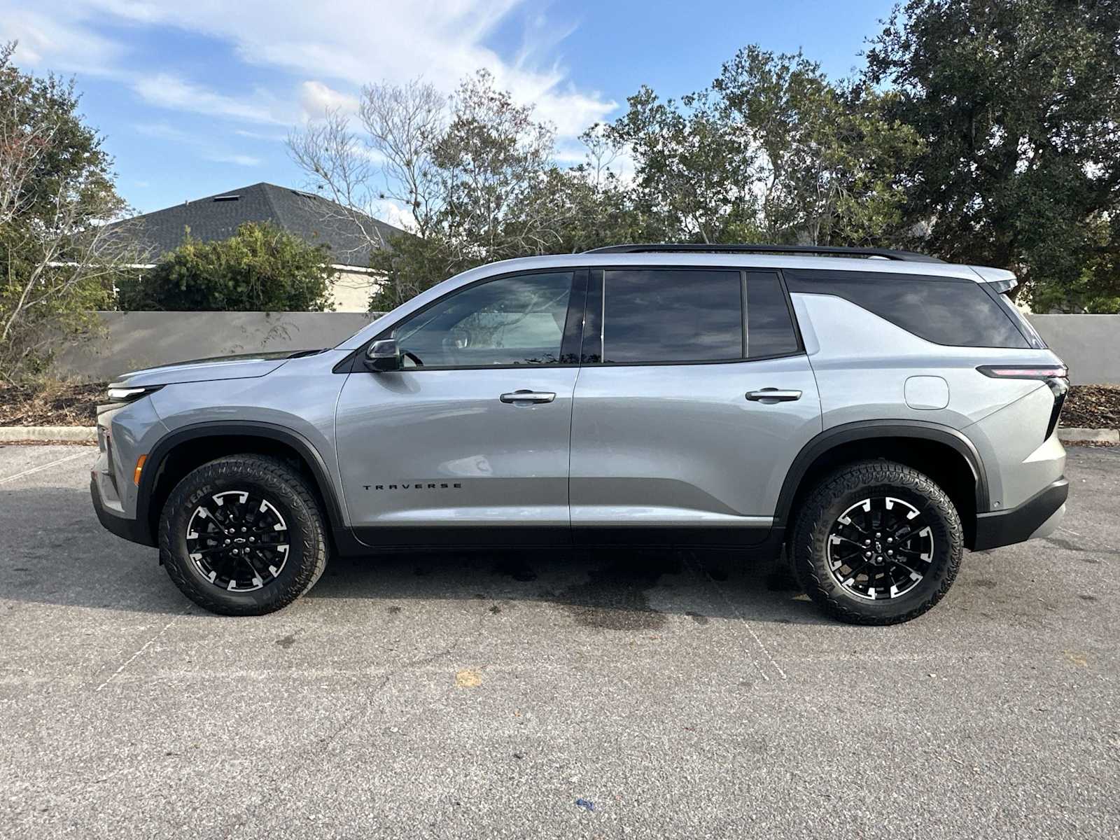 Thumbnail: 2026 Chevrolet Traverse - 3