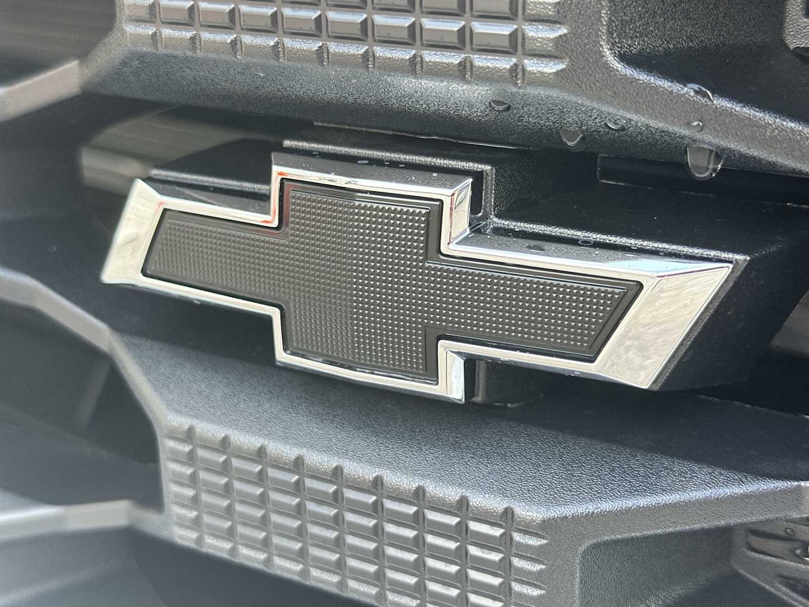 Thumbnail: 2026 Chevrolet Silverado 1500 - 10