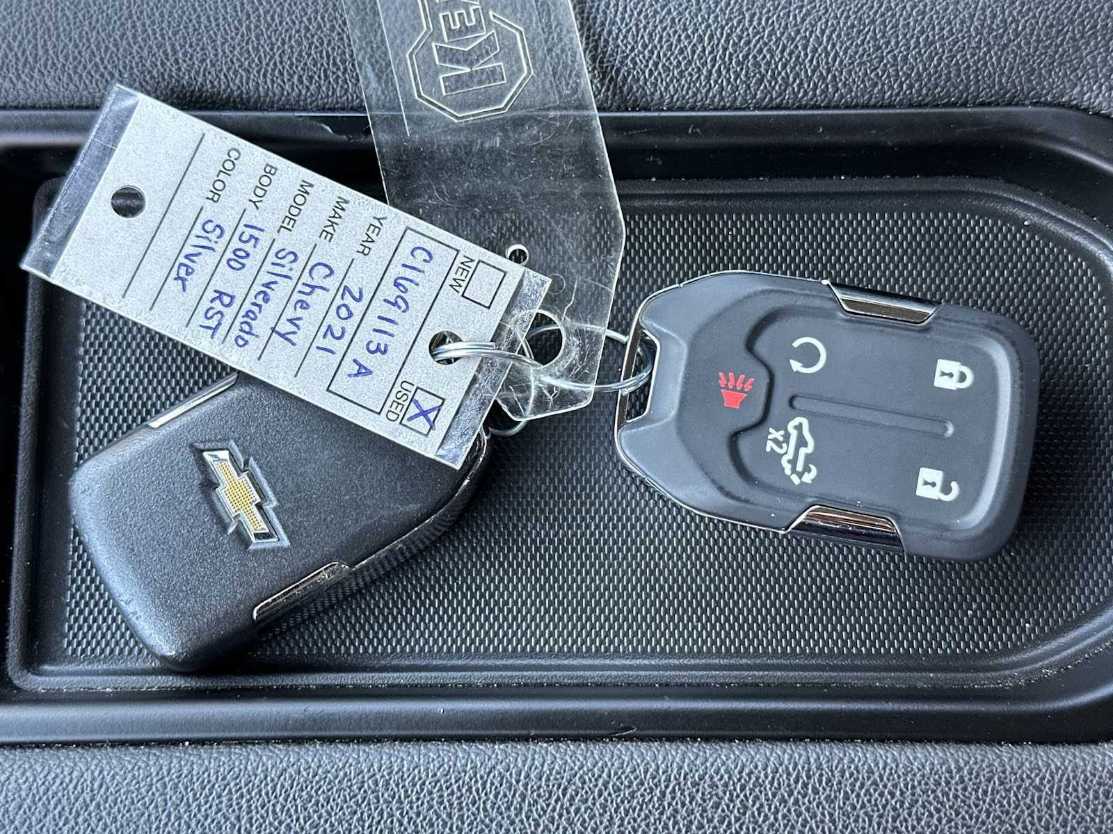 Thumbnail: 2021 Chevrolet Silverado 1500 - 26